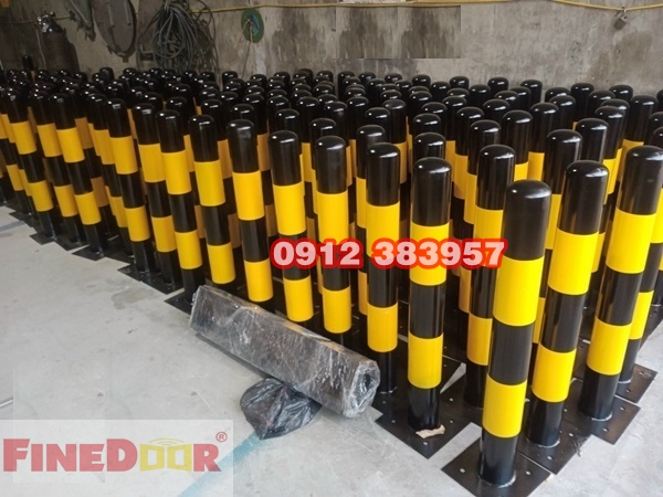 coc-tieu-thep-vang-den