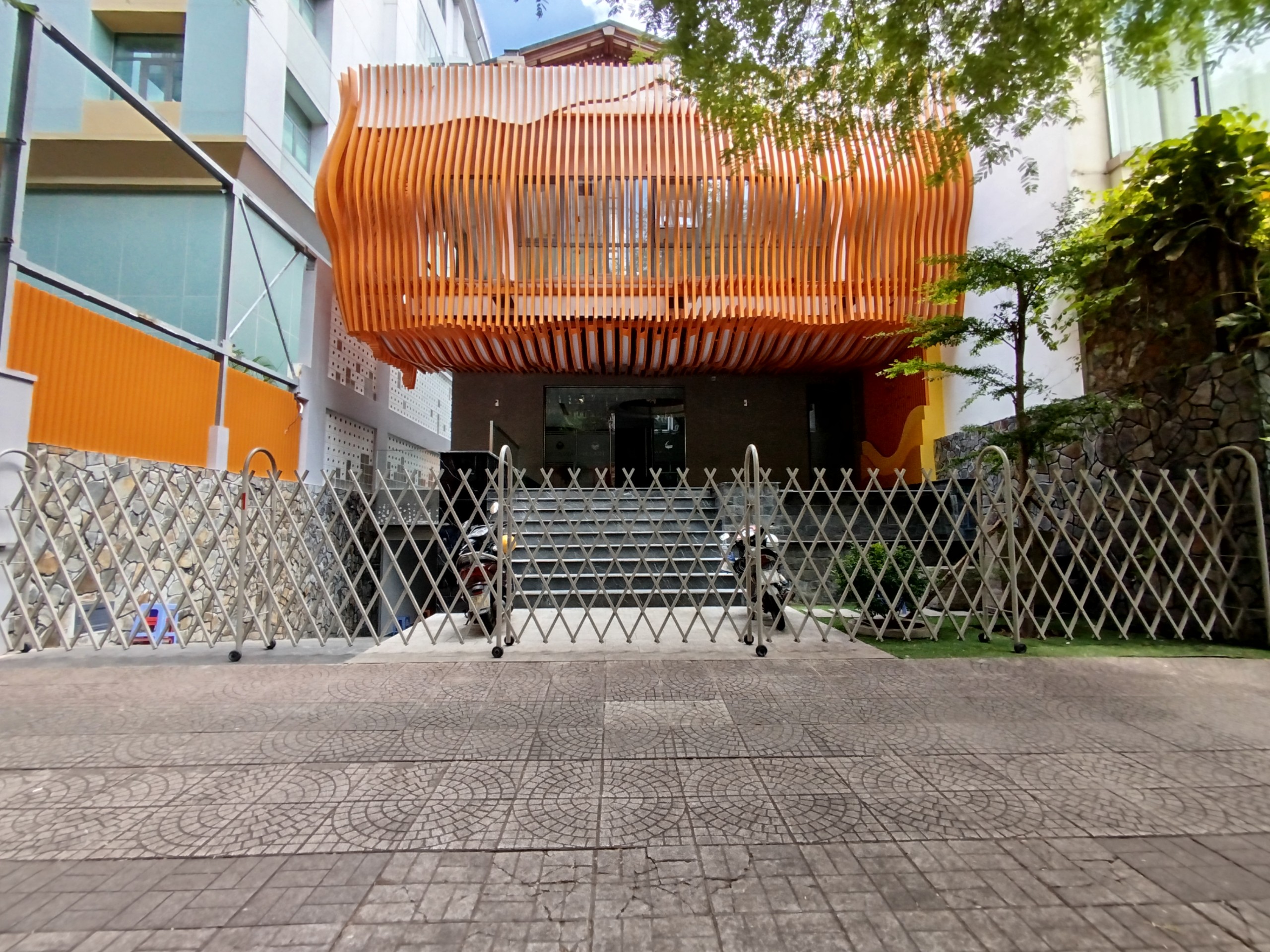 Mẫu hàng rào xếp di động U